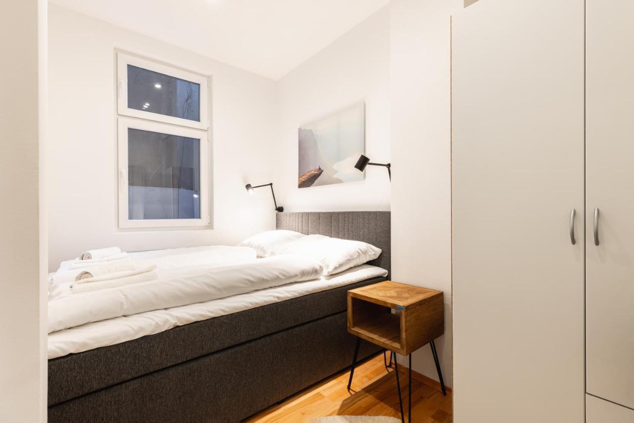 Cozy Apartment Steps Away From Subway Station Wien Exterior foto