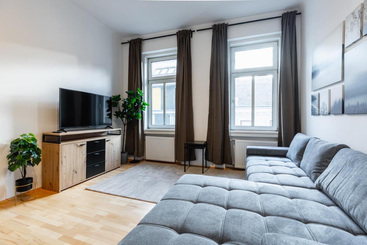 Cozy Apartment Steps Away From Subway Station Wien Exterior foto